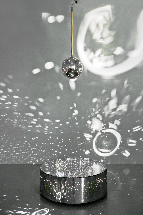 Otto Piene. Light Ballet (Light Satellite) (top) and Light Ballet (Light Drum), 1969; chrome, glass, and light bulbs, sphere diameter: 38 cm; drum height: 45.7 cm, diameter: 124.5 cm. Courtesy Moeller Fine Art, New York