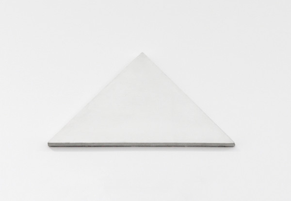 Blinky Palermo. Ohne Titel (für Thordes) (Untitled [for Thordes]), 1966; casein and muslin on wood; 8-7/8 x 17-7/8 x 3/4 inches.