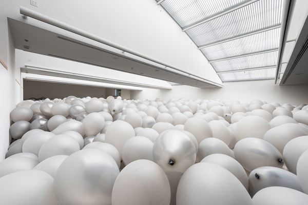 Martin Creed. Work No. 360: Half the air in a given space, 2015. Installation view. Courtesy of the Henry Art Gallery, University of Washington, Seattle, Washington. Photo: RJ Sánchez, Solstream Studios.