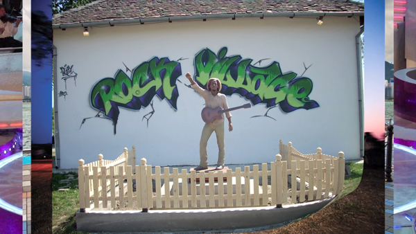 Aleksandra Domanović. Film Still from Turbo Sculpture. 2010-2013. HD video, color, sound. 20 minutes. Edition of 5 + 2 AP. Image courtesy of the Artist and Tanya Leighten, Berlin.