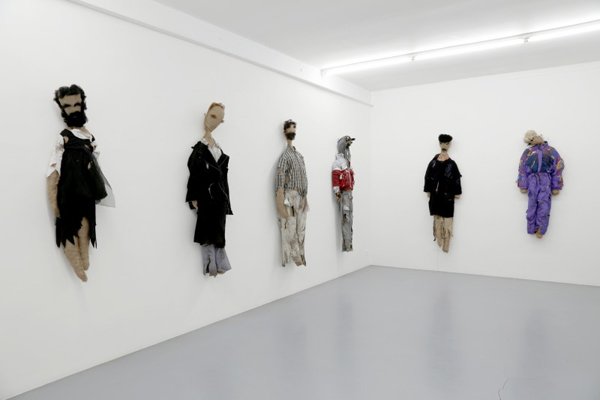 Jos de Gruyter and Harald Thys. Die schmutzigen Puppen von Pommern, 2014; installation view, Micheline Szwajcer Gallery, Antwerp.
