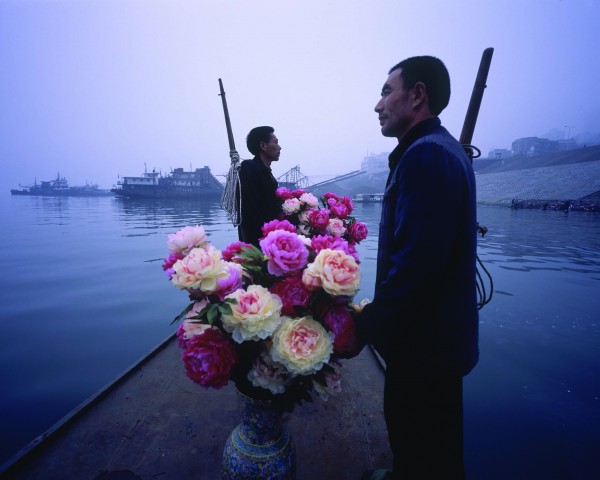 Chen_Qiulin,_The_Garden_No._1_(2007),_c-type_print._100_x_82_cm._Courtesy_the_artist_and_A_Thousand_Plateaus_Art__Space,_Chengdu[1]