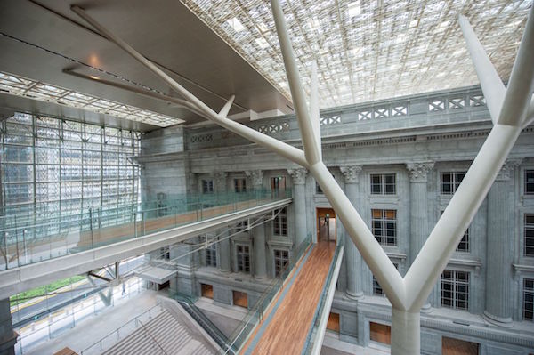 Atrium of National Gallery Singapore. Courtesy of National Gallery Singapore.