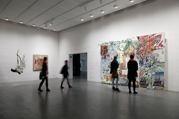 Artist Elliott-Hundley2.jpg